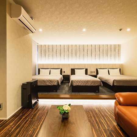 Aparthotel Grand Base Hakatamon Fukuoka  Esterno foto