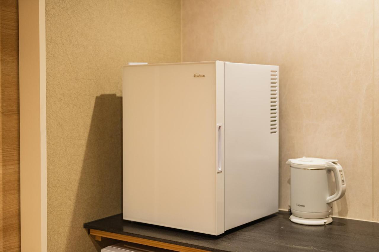 Aparthotel Grand Base Hakatamon Fukuoka  Esterno foto