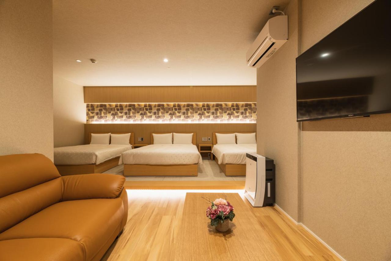 Aparthotel Grand Base Hakatamon Fukuoka  Esterno foto