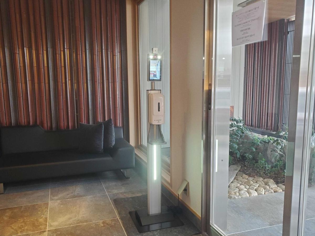 Aparthotel Grand Base Hakatamon Fukuoka  Esterno foto
